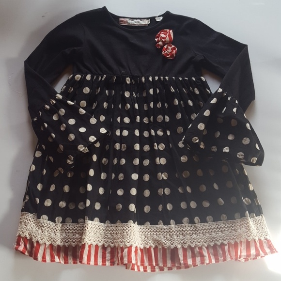 Free Planet Other - Free Planet so cute flared sleeves lace & pocodots